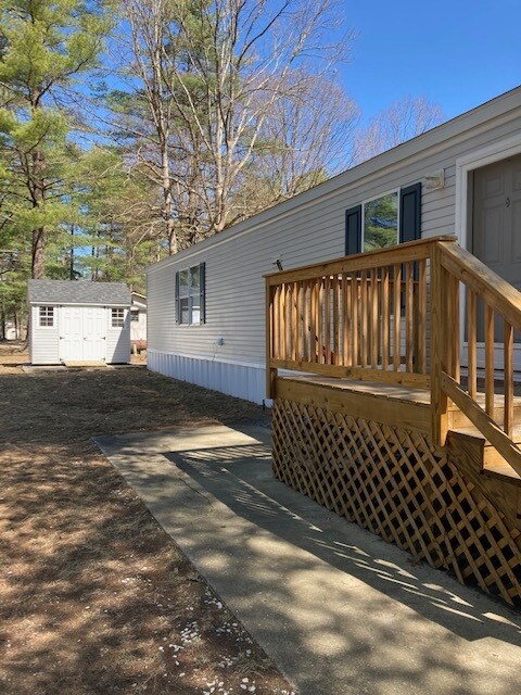Building Photo - 16 White Birch Est