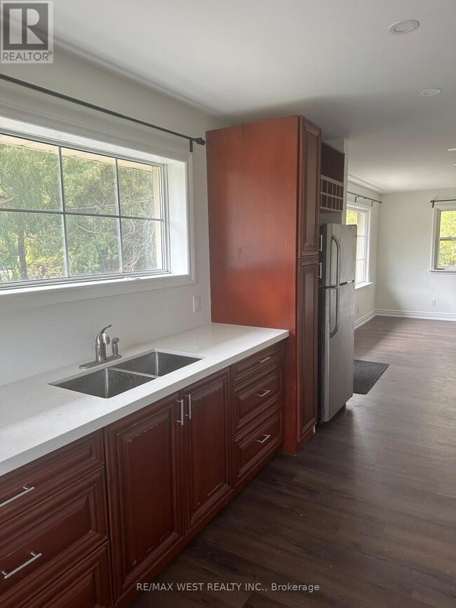 Building Photo - 6398 Kingston Rd