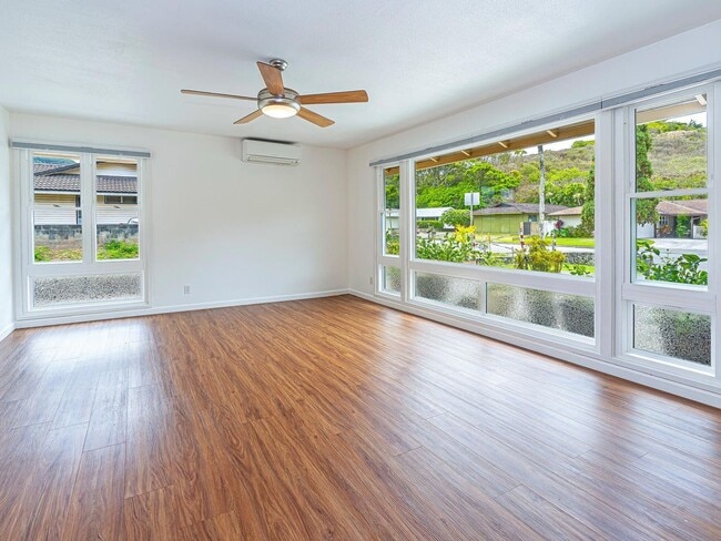 Building Photo - Pet Friendly in Kailua - Enchanted Lakes!