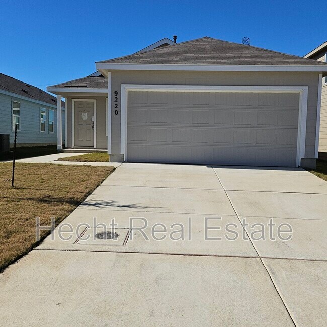 Foto del edificio - 9220 Saint Jerome