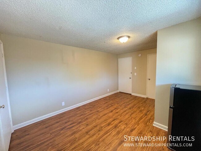 Foto del edificio - 1793 Patterson Alley