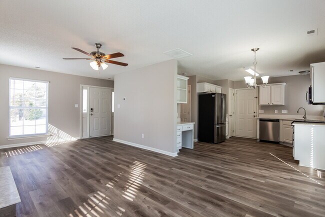 Building Photo - 109 Silverleaf Ct