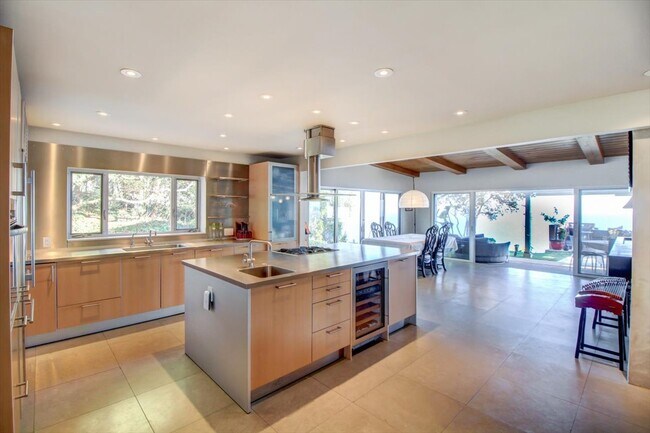Building Photo - 20773 Big Rock Dr