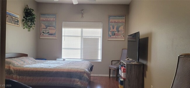 Foto del edificio - 2975 Bluegrass Ln
