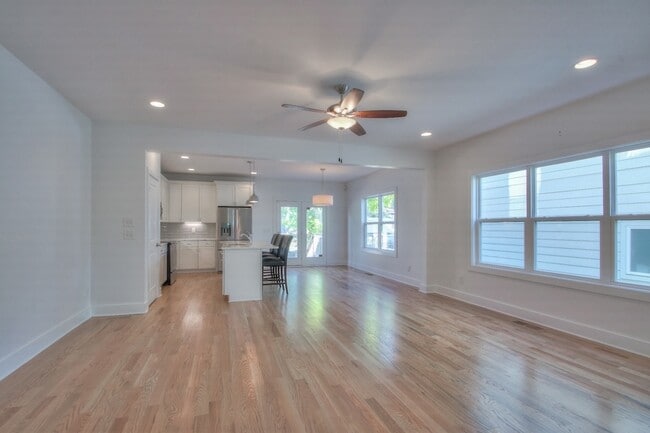 Foto del edificio - 1710 Nubell St