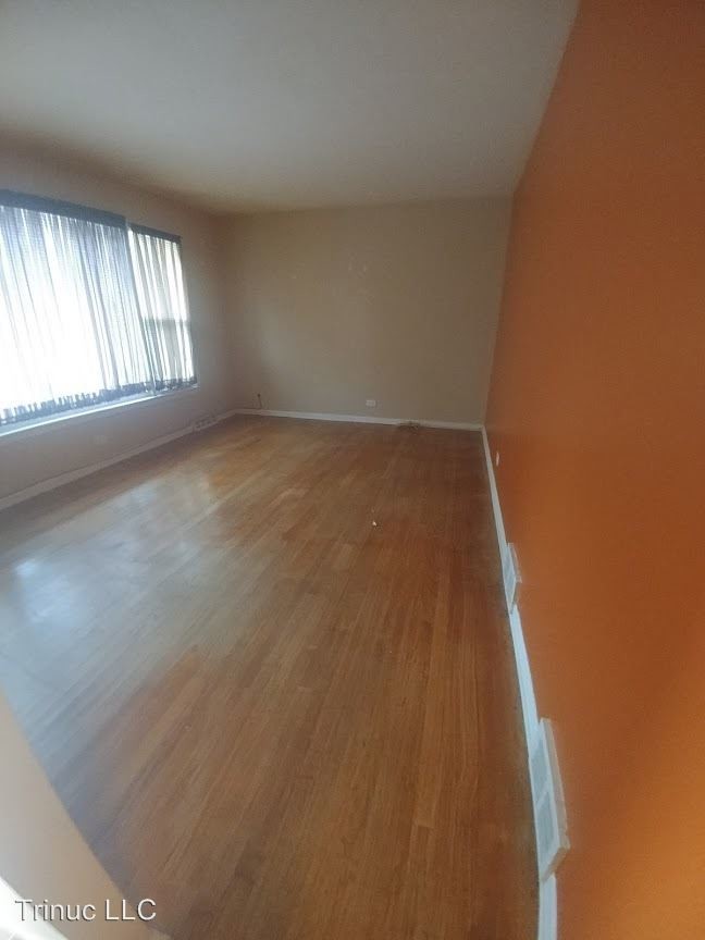 Foto del edificio - 933 S Mayfield Ave