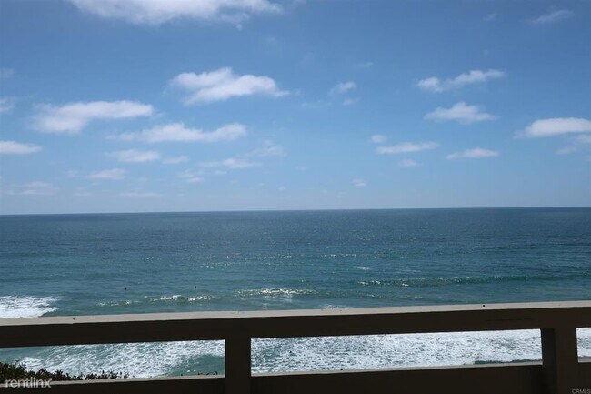 Foto del edificio - 3 br, 3 bath House - 1532 Neptune Ave