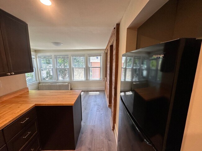 Foto del edificio - 416 Daly St