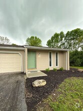 Building Photo - 6386-6386 Shelton Ct