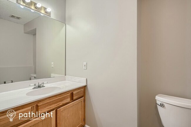 Foto del edificio - 125 Palm Lake Dr, Canton, GA, 30115