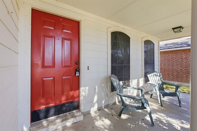 Building Photo - 1102 Fossil Cove