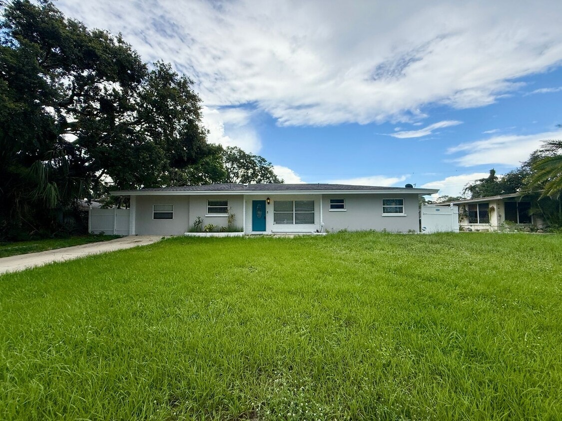 Primary Photo - 2128 Harley Ave