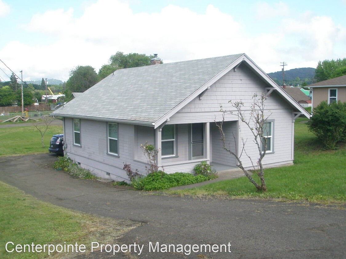 Primary Photo - 2 br, 1 bath House - 946 NE Walnut St,