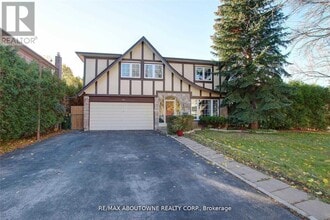 Building Photo - 14 Angus Dr