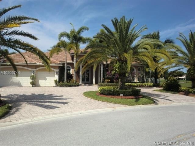 Building Photo - 660 Enclave Cir W