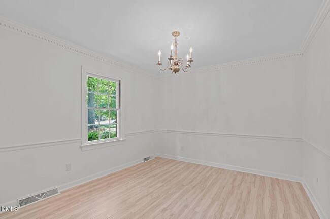 Comedor - 3216 Stoneyford Ct
