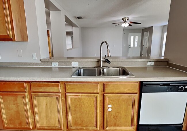 Foto del edificio - 1388 N Platte Ct