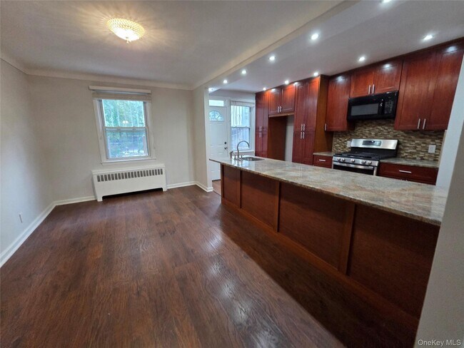 Foto del edificio - 2129 Muliner Ave