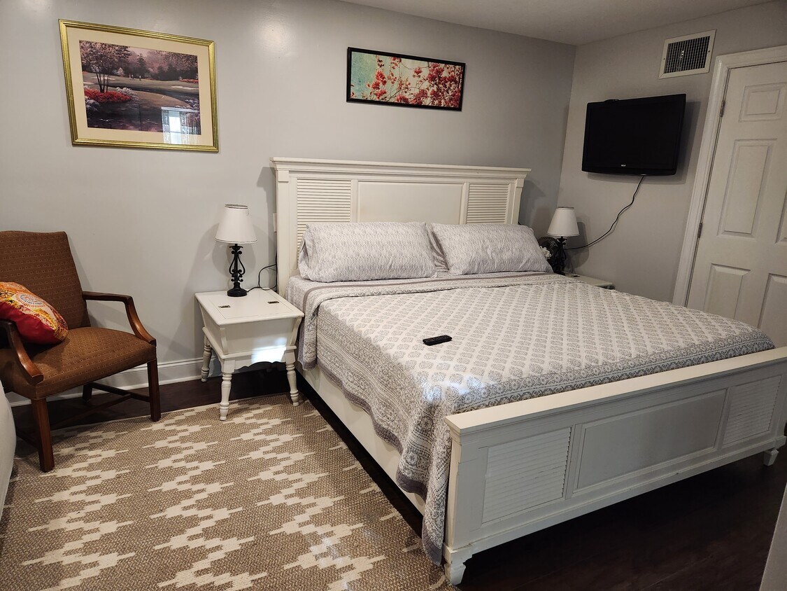 Foto principal - 4430 Owens Rd