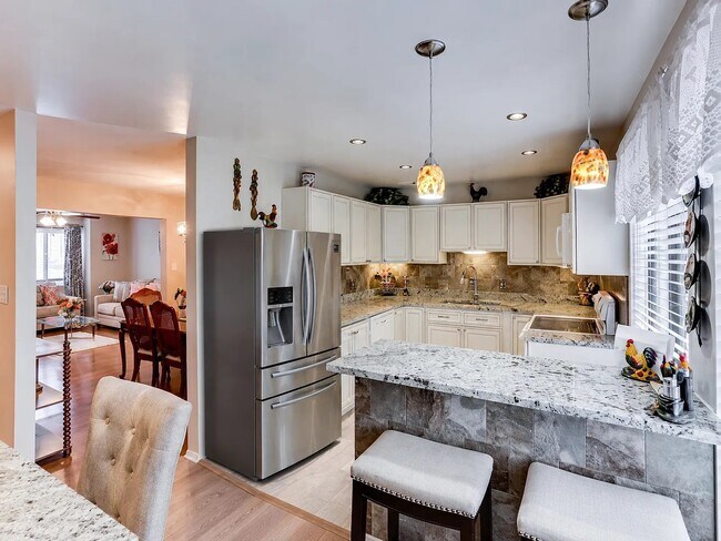Foto del edificio - 8723 Ridge Hollow Ct