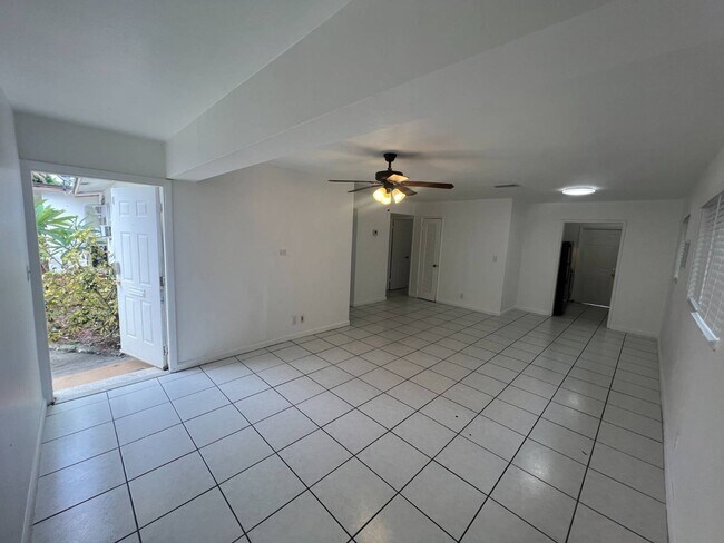 Foto del edificio - 3021 NE 7th Ave