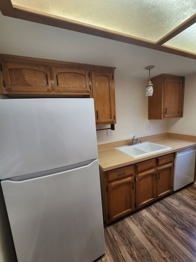 Foto del edificio - 2 Bed, 1 Bath Single Level Grover Beach Condo- Small Pets Considered