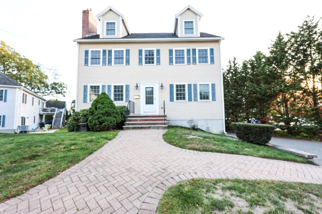 Photo - 370 Franklin St House