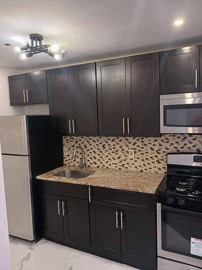 Foto del edificio - 131 Beach 121st St