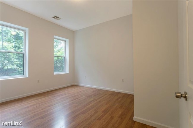 Building Photo - 2 br, 1 bath Apartment - 413 Palisade Ave