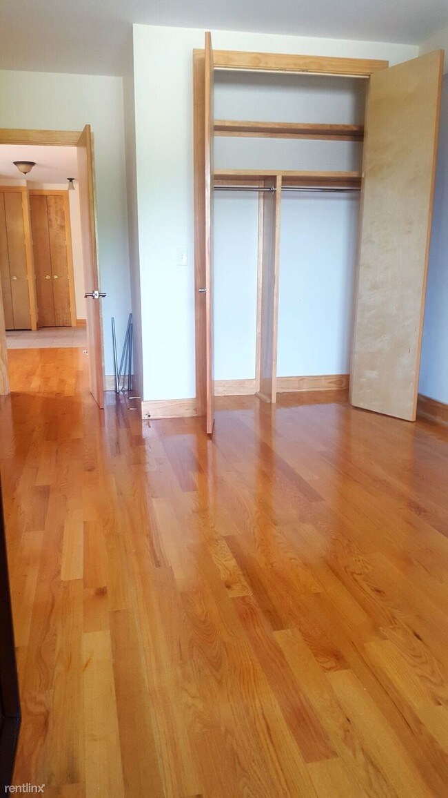 Foto del edificio - 2116 Hoyt Ave S