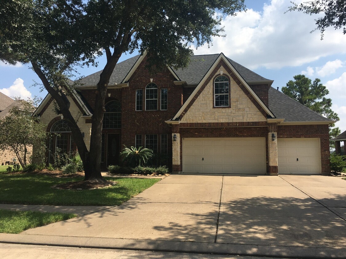 Primary Photo - 10730 Sea Myrtle Dr