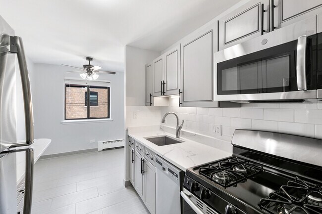 Foto del edificio - 5534 N Kenmore Ave