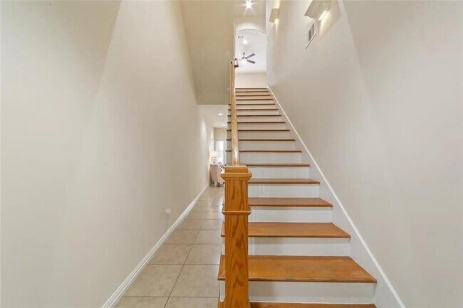 Foto del edificio - 5615 Winsome Ln