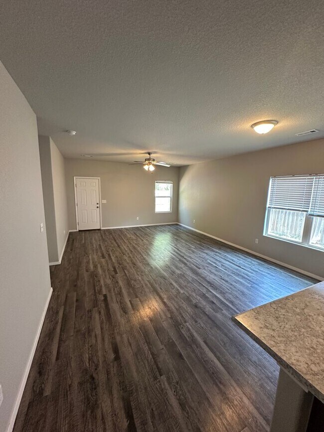 Foto del edificio - 4702 W Hoover Loop