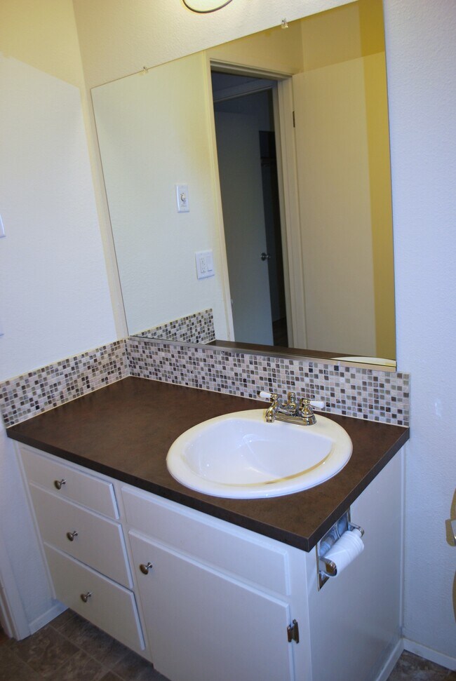 Foto del edificio - 636 SE 47th Ave