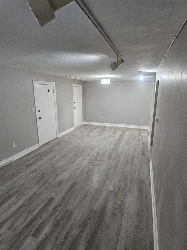 Building Photo - Renovated 1 bed/1 bath in Brighton