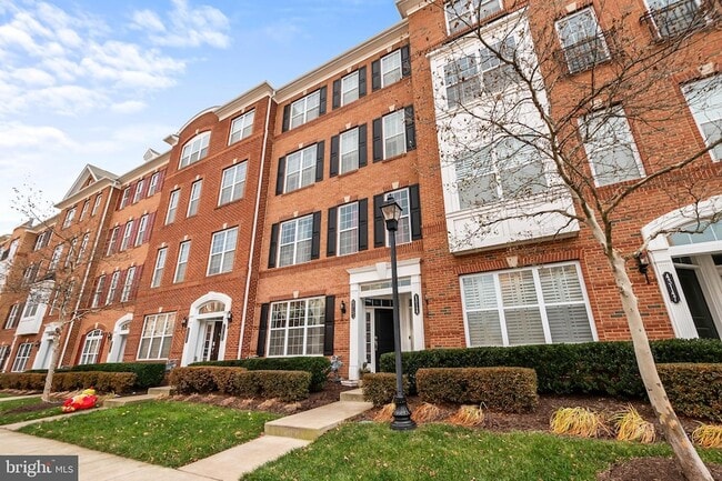 Photo - 43151 Wealdstone Terrace Townhome