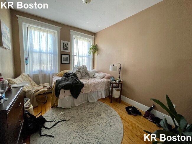 Foto del edificio - 31 Glenville Ave
