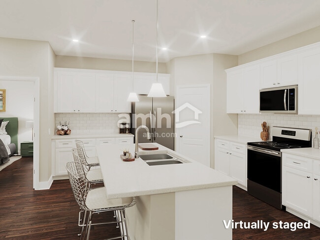 Building Photo - 4308 Longfellow Dr