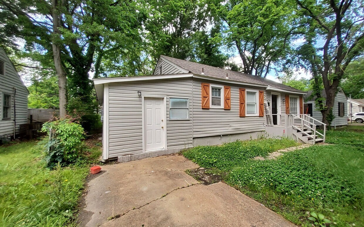Foto principal - Welcome to our charming 3 bedroom, 1 bathr...