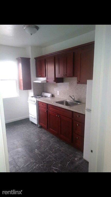 Foto del edificio - 1064 S Van Ness Ave