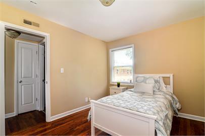 Foto del edificio - 1108 Sims Cir