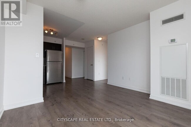 Photo du bâtiment - 1420 Dupont St