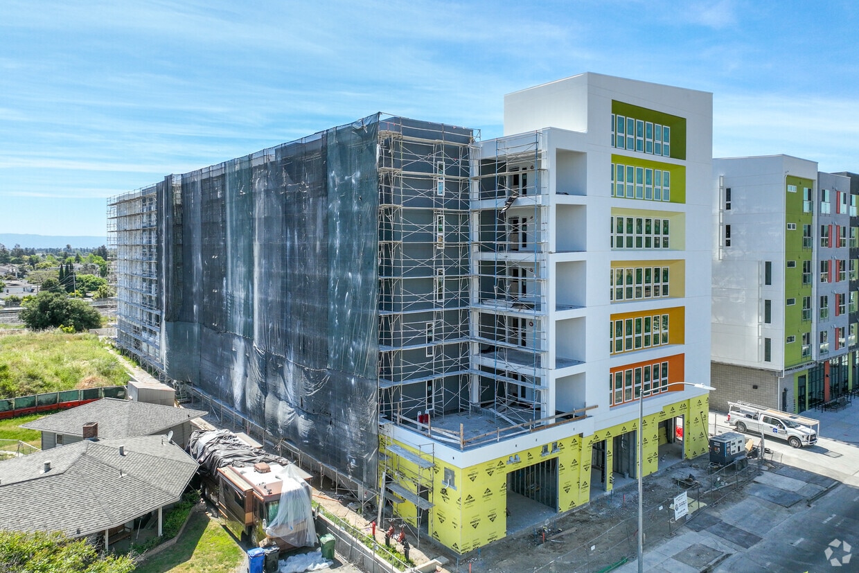 Primary - Osgood North Apartments