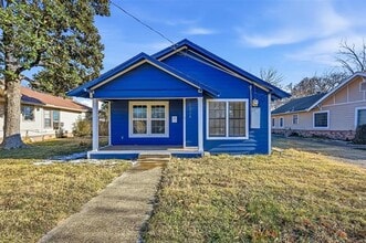 Building Photo - 2224 Poplar St