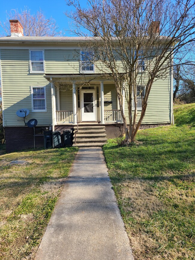 Building Photo - 1408 Monroe St