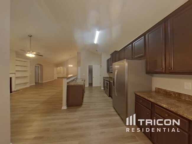Building Photo - 114 Biscayne Terrace