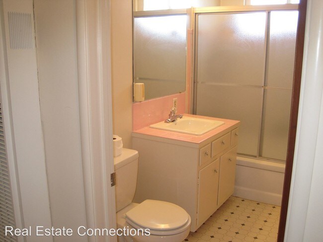 Building Photo - 3181 Taper Ave