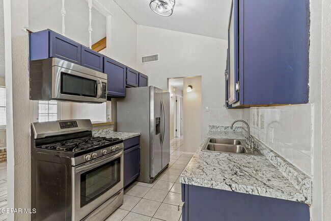 Foto del edificio - 1783 Victor Lopez Dr