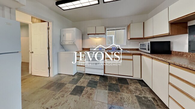 Foto del edificio - 6617 S Monroe St